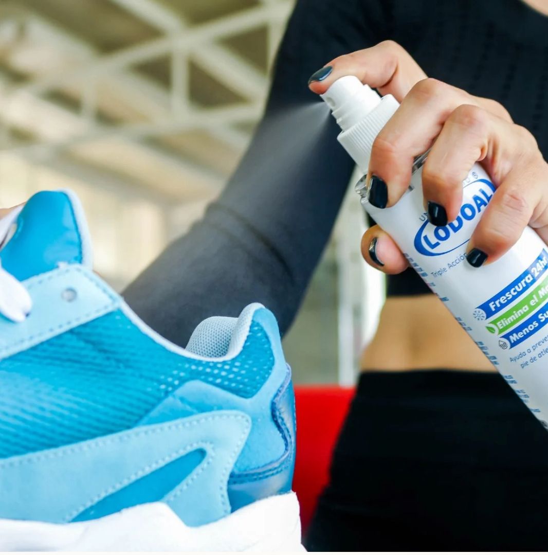 desodorante para eliminar e mal olor de los pies